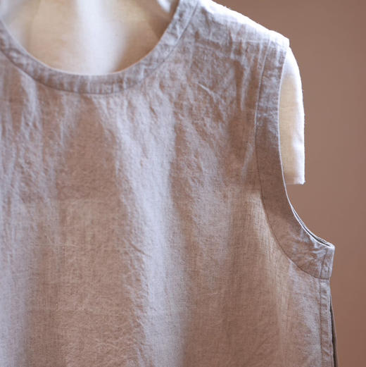 黄阿福 雨露亚麻背心 商品图1