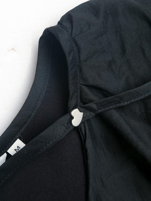 优雅赫本风！黑色荷叶边连衣裙 凸显气质女神范 商品图3