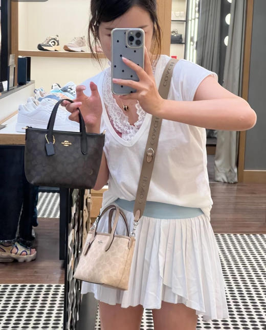 上新了🆕自用送礼首选❗️25年专柜最新款🆕美国奥莱订单👍❣️COAC*蔻家包包大合集⚠️你们最最期待的蔻家~来了‼️代工厂剩余尾单💼全部是C家原版皮料原版工艺 商品图4