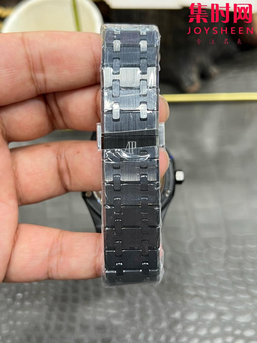 爱彼 APS皇家橡树15500系列 皇家橡树全陶瓷 男士腕表 新到货，凭借陶瓷材质与Cal.4302一体机 商品图8