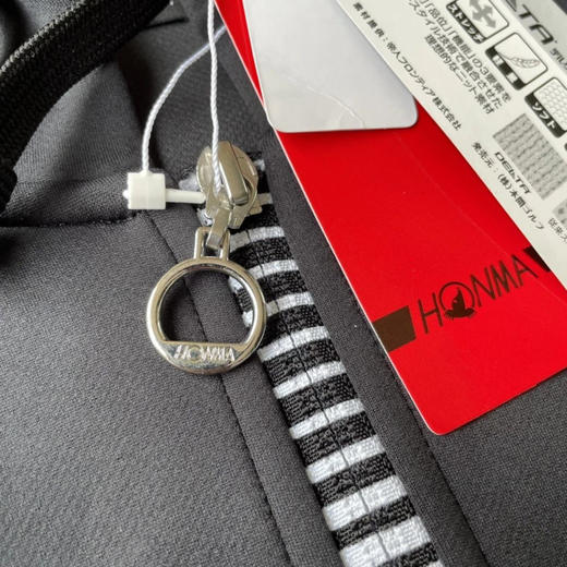 日单正品Honma 女款高尔夫连帽外套，只有S L 码各一件，S 胸围94，L 胸围104
原价16500日元 商品图4