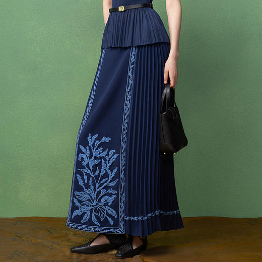 【林栖设计小店】【现货】【弹力腰围】寻迹蓼蓝改良马面裙新中式国风绣花2025秋季新款半身裙女1953110 商品图1