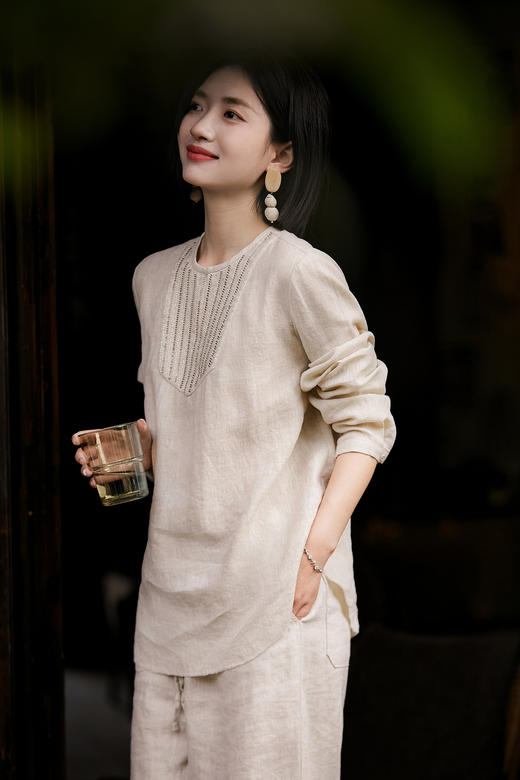 春秋新品"萬物生"法国雨露麻 舒爽透气重工钉珠衬衫 商品图3