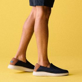 4折！Clarks厚帆布男士一脚蹬休闲鞋 只要399直邮到手