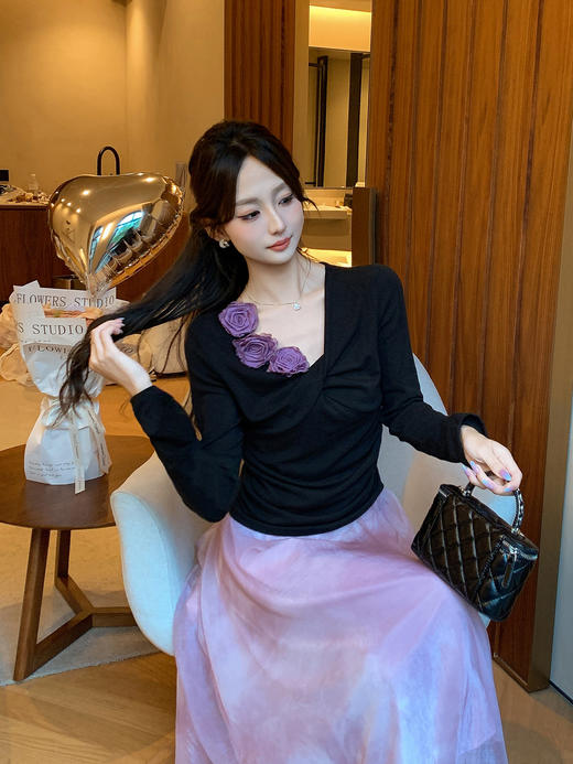 张心子【午后花园】法式立体花气质秋款长袖女新款显瘦百搭针织衫 U2508010 商品图2