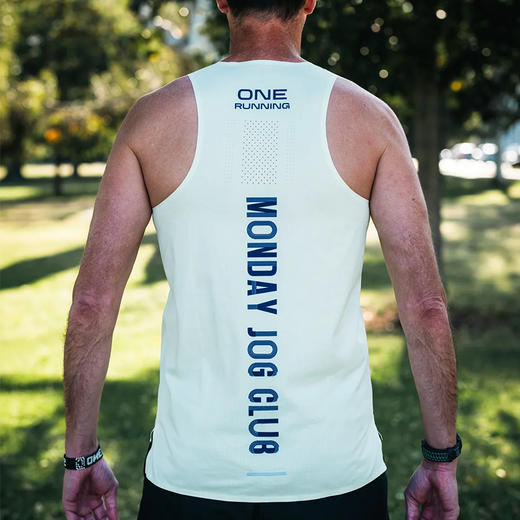 One Running Victory Speed MJC 轻跑星期一 运动背心/短袖 商品图4