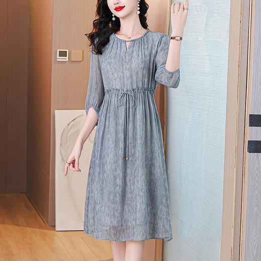 【预售3天】PY 气质显瘦收腰圆领中袖连衣裙 &5293 商品图4