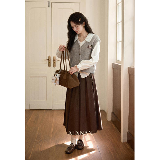 鹿向南「秋风香草」早秋长袖杏色V领衬衫新款休闲宽松显瘦开衫女 商品图1