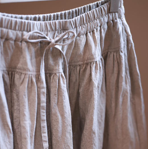 黄阿福 雨露亚麻半裙 商品图1