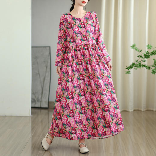 雀说 宽松大码女装印花度假风圆领文艺复古长款连衣裙 商品图1
