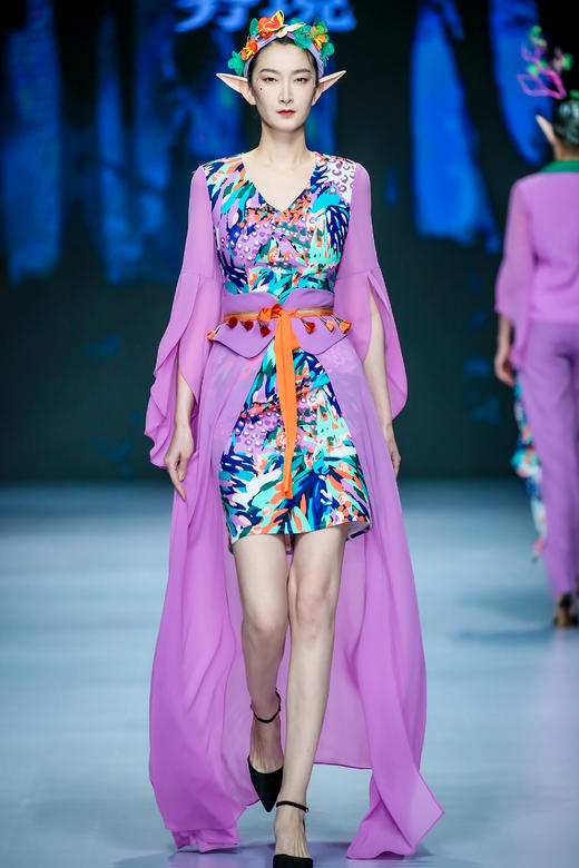 2202002 紫韵嫣然连衣裙 雾境 商品图2