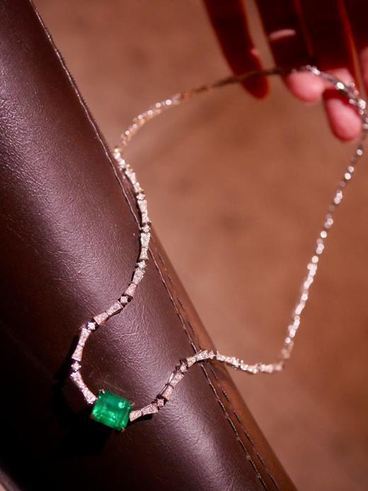 4.54ct刻面祖母绿项链 商品图1