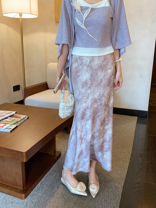 张心子【柔光铃兰】立体设计花拼接吊带披肩开衫气质套装女秋新款 U2508013 商品图12