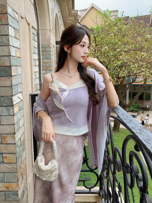 张心子【柔光铃兰】立体设计花拼接吊带披肩开衫气质套装女秋新款 U2508013 商品图3