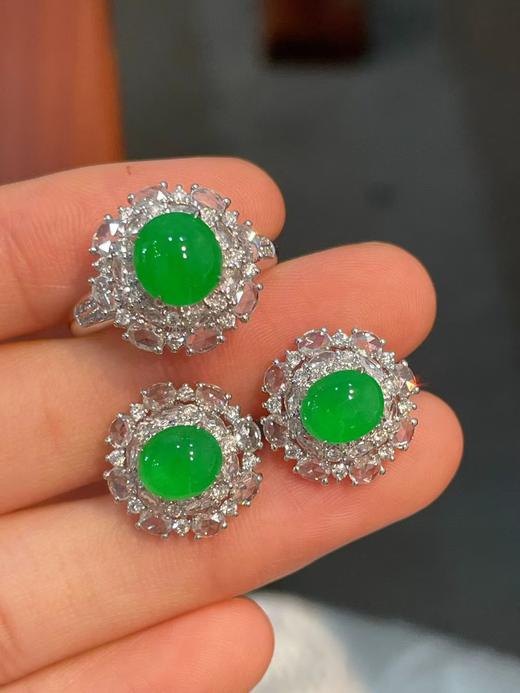 蛋面翡翠套装 商品图1