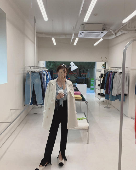 金蘑菇菇【 soho黑西裤yyds】韩系微喇开叉直筒休闲西裤女 商品图3