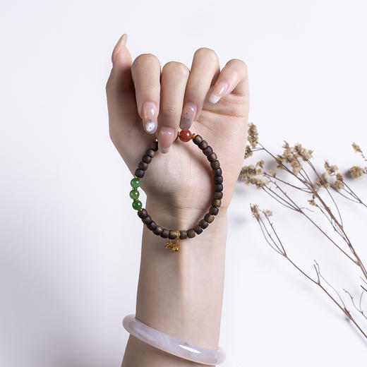 xy0517沉香+碧玉南红莲蓬子手串 商品图7