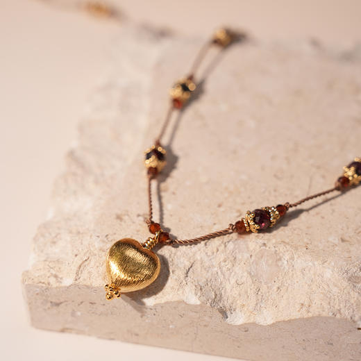 订购8周到｜Tityaravy-DIL 1-石榴石 心形 吊坠 项链［法国设计师］ 商品图1