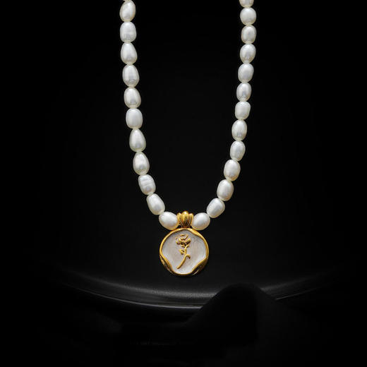 雀说 玫瑰花天然淡水珍珠项链女高级感轻奢复古法式珐琅吊坠 商品图0