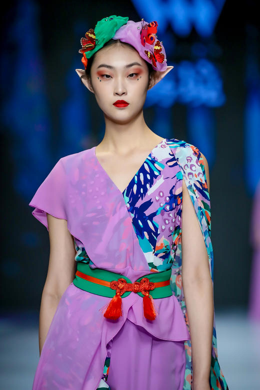 2202005 紫韵嫣然上衣 雾境 商品图2