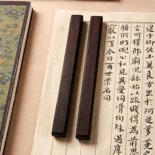 用清代老红木手工刻填金齐白石（齐璜）知足能忍联镇尺 商品图7