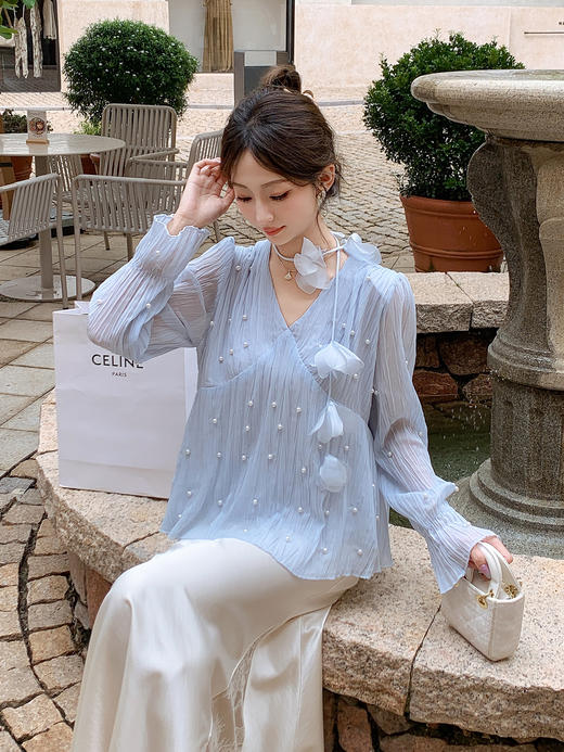 张心子【香香少女】立体钉珠V领挂脖长袖雪纺衫女秋新款百搭上衣 U2508025 商品图6