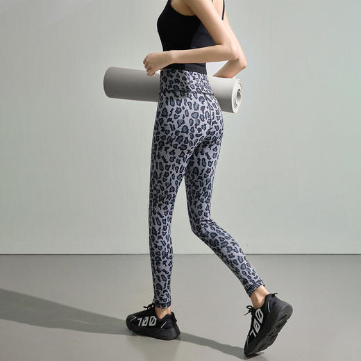 百媚生 豹纹鲨鱼裤女外穿新款运动收腹提臀芭比裤瑜伽裤6071 商品图0