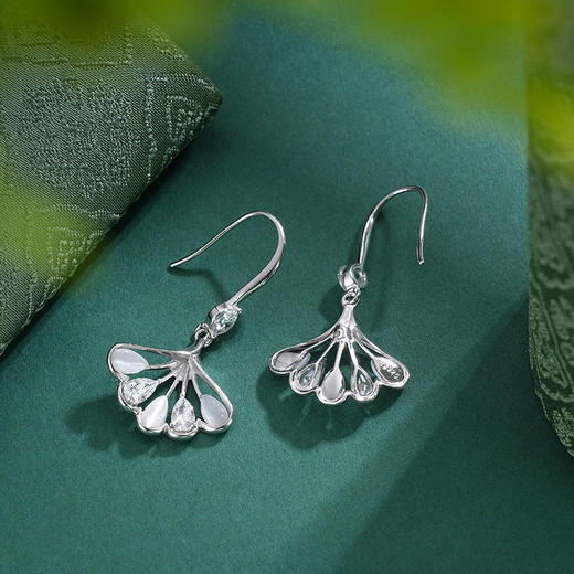 子佩集S925银【飞扬裙摆】耳环【Z19722】纯银时尚小裙裙猫眼石锆石2507 商品图4