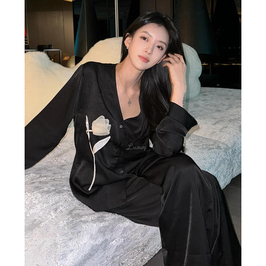 官网1080！高级感轻奢郁金香垂顺缎面睡衣睡裤套装 可外穿家居服月子服女 商品图3