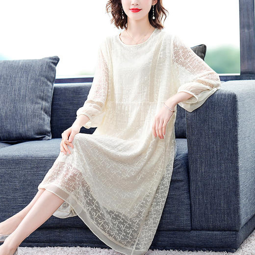 丁摩 夏季新款3D真丝刺绣桑蚕丝连衣裙宽松显瘦圆领气质真丝长裙5ZF-6560 商品图2