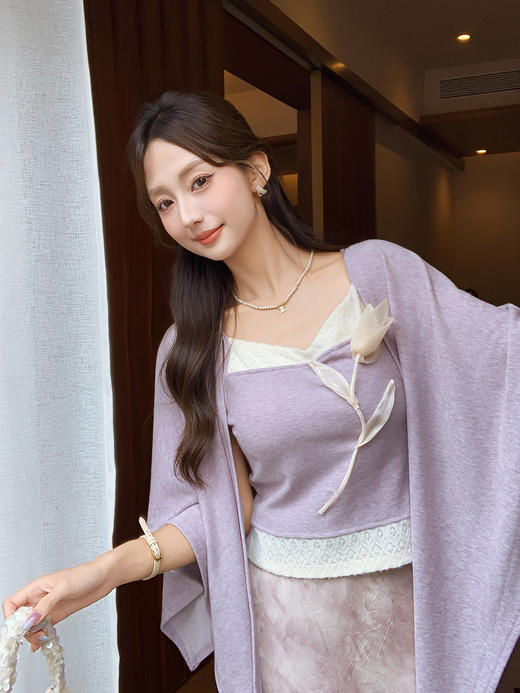 张心子【柔光铃兰】立体设计花拼接吊带披肩开衫气质套装女秋新款 U2508013 商品图1