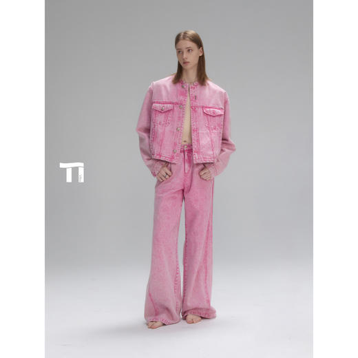 启世录TIWILLTANG“冼弋墨阈”复古水洗幻粉牛仔长裤夹克套装 商品图0