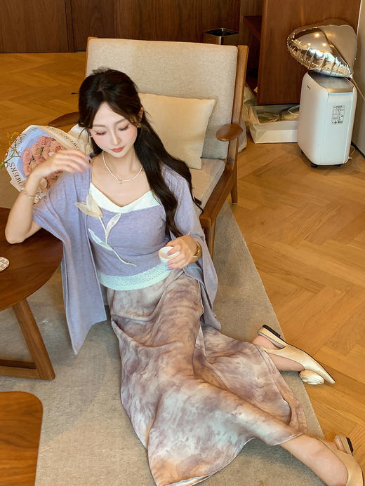 张心子【柔光铃兰】立体设计花拼接吊带披肩开衫气质套装女秋新款 U2508013 商品图5