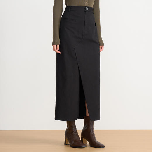 EITIE爱特爱挺括工装设计感不对称高腰黑色长款半裙2025秋季新款C2506816 商品图2