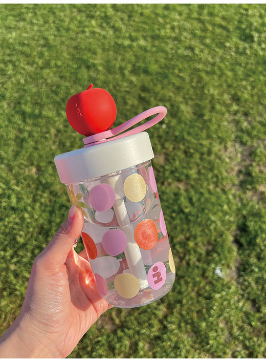 Tagi 想象苹果随行水杯 红苹果波点 想象苹果吸管杯咖啡便携杯子女大容量小众高颜值随行杯 商品图1