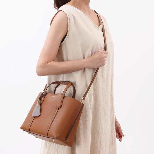 【新品超惠秒】托里·伯奇 Tory Burch 女士 Perry 小号棕色荔枝纹手提单肩包81928905 商品图9