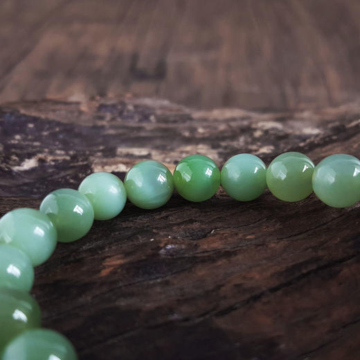 【天然正品】天然细腻无纹裂约7.8MM碧玉猫眼手串女士现售价：2380！060825XY12 商品图4