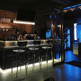 29.9元抢购中山街NaJa清吧原价98元精酿啤酒2人套餐！（精酿啤酒+小吃拼盘）