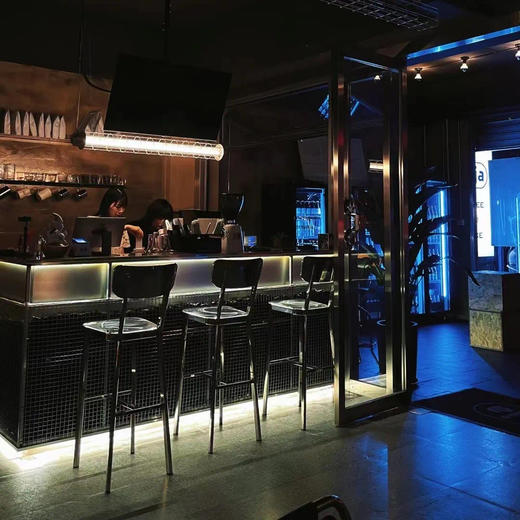 29.9元抢购中山街NaJa清吧原价98元精酿啤酒2人套餐！（精酿啤酒+小吃拼盘） 商品图0