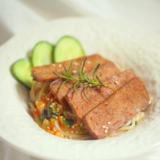 拾豆记 豆蛋白 即食素午餐块 午餐肉 200g/袋 商品图1