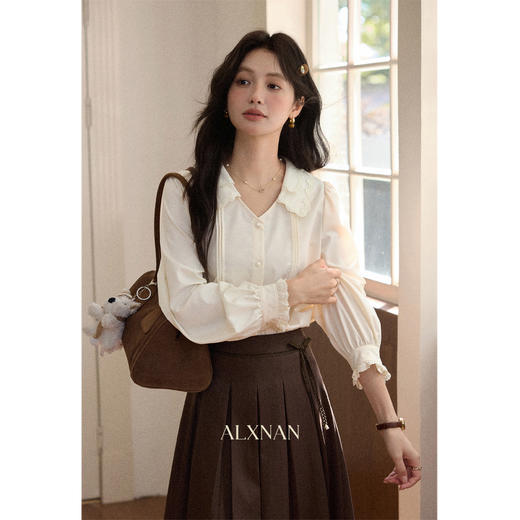 鹿向南「秋风香草」早秋长袖杏色V领衬衫新款休闲宽松显瘦开衫女 商品图0