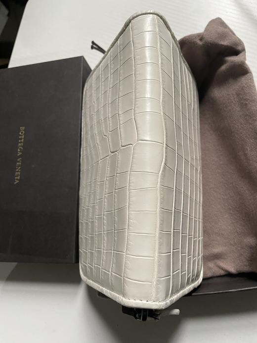 【超惠秒】BOTTEGA VENETA葆蝶家 男女通款鳄鱼皮印花真皮钱包手拿包 11338 商品图4