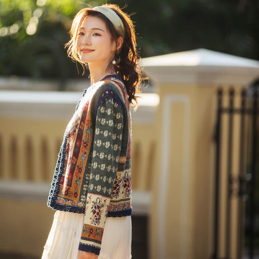 【林栖设计小店】（现货）绵羊毛毛织外套鸳鸯提花手钩花秋色新中式2025秋冬新款毛衣女1954041 商品图4