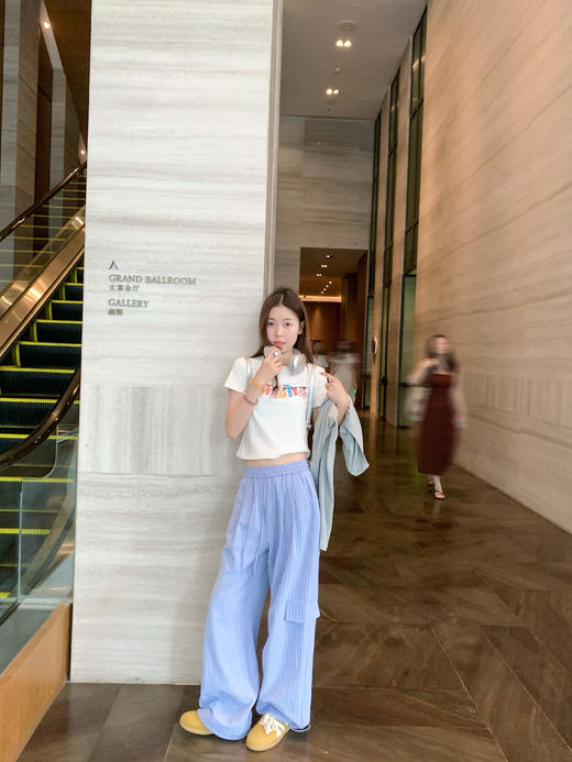 <曾小咸推荐>现货秒杀！卖完不补 ！微信打折价！蓝色条纹休闲裤束脚裤 日常179.99 立减80 秒杀99.99！ 商品图11