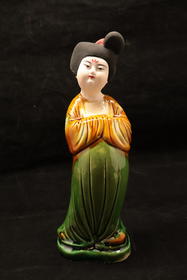 唐三彩仕女