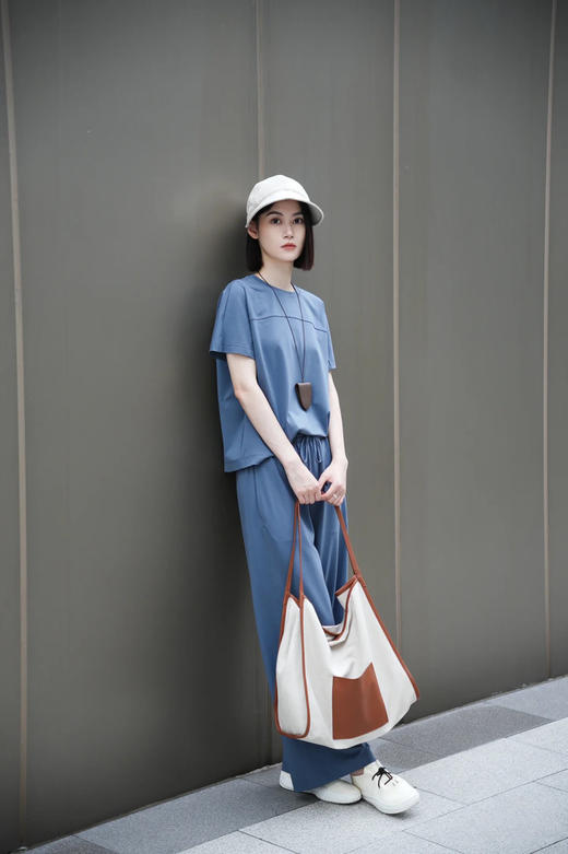 【高品质私服】【IC棉弹双面布T恤+长裤】修身立体剪裁版型，展现利落身形，无多余接缝，线条流畅G1506/G1507-CC【无标出货 介意慎拍】 商品图4