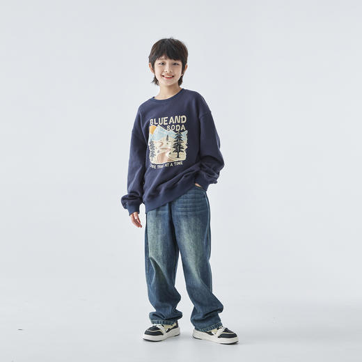 蓝汽水25年秋季新款亲子装中大男童纯色圆领卫衣美式山系印花上衣 商品图1