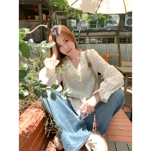 <曾小咸推荐>法式泡泡袖花边衬衫 商品图1