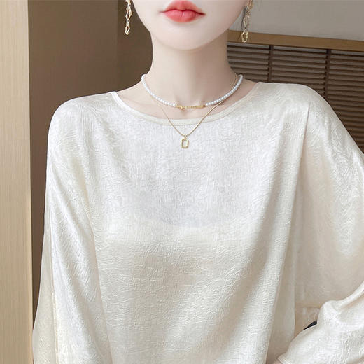 【两件立减39！】圆领垂感缎面衫｜穿上就是人间富贵花 商品图5