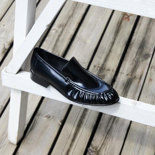 PRETTY RIVER开边珠褶皱乐福鞋 商品图4